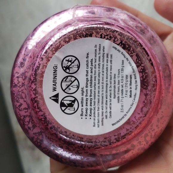 Pink Christmas tree shaped Winter Berry sented candle by Blissliving - Picture 3 of 5